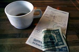 横手駅前徒歩30秒！快適なビジネス・観光拠点の横手プラザホテル＆PLAZA EAST CABIN詳細ガイド