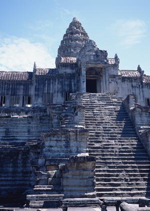 熱海駅から徒歩4分の快適な滞在を実現！【公式】東横INN熱海駅前ホテルの魅力と詳細案内